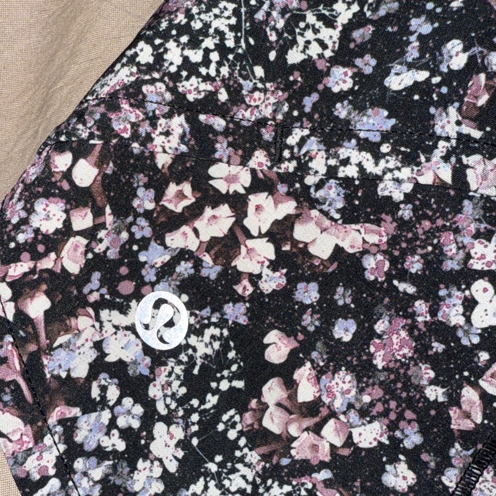 Lululemon Speed Up Short Updated Fit Floral Spritz Multi / Black size 6 - Picture 3 of 5